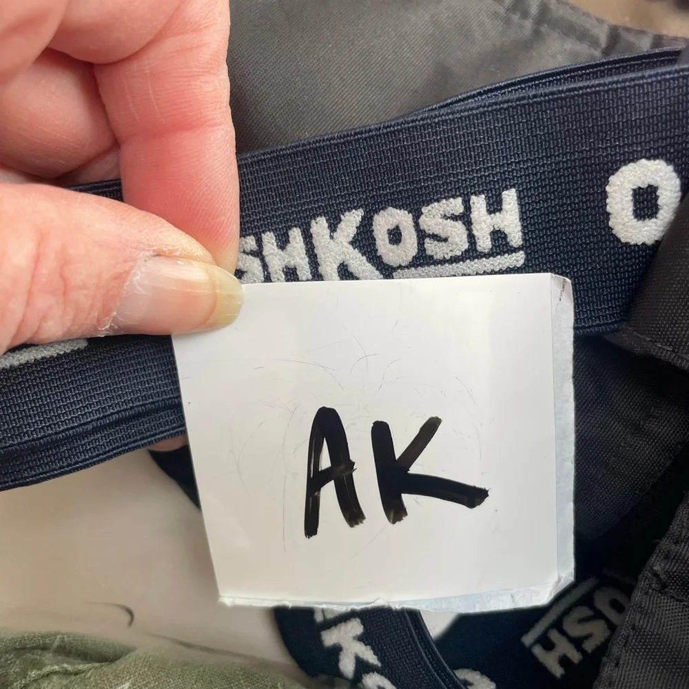 OshKosh B'gosh Black Snow Bibs Size 7 Ski Pants